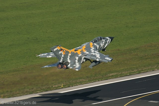 Tigerjet 2010 takeoff