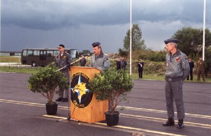 General Jertz bei der Eröffnungsrede für NTM 1998